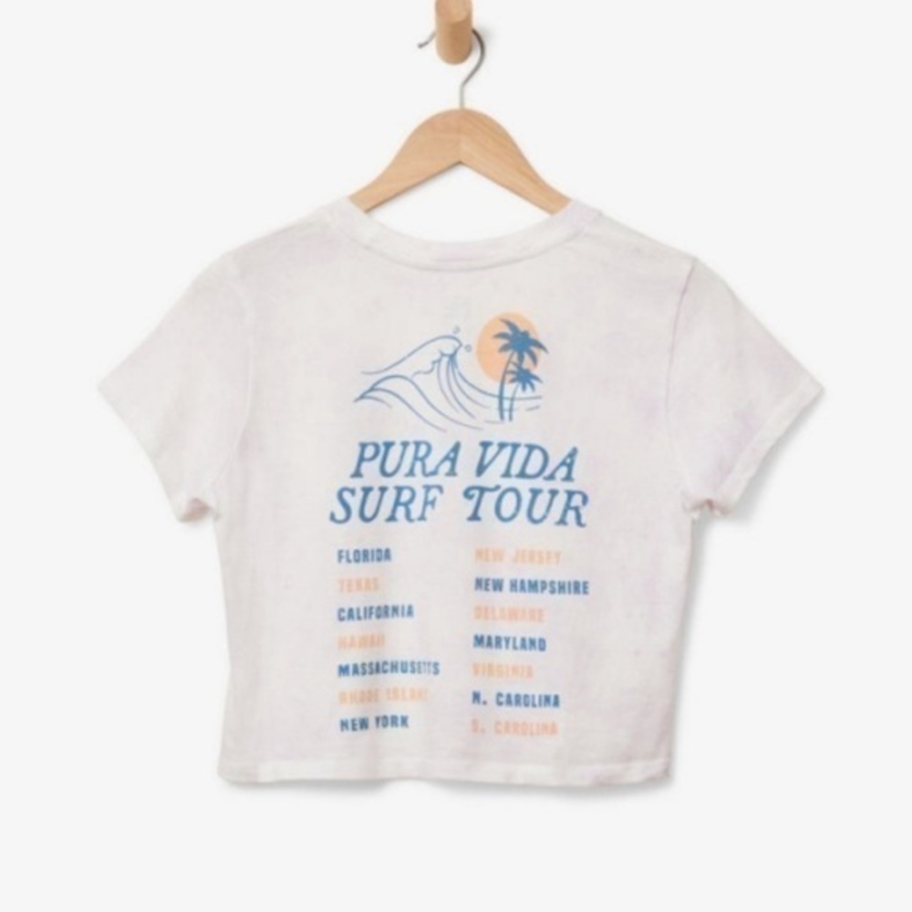 PURA VIDA Surf Tour Crop tee top t-shirt design on the back size M